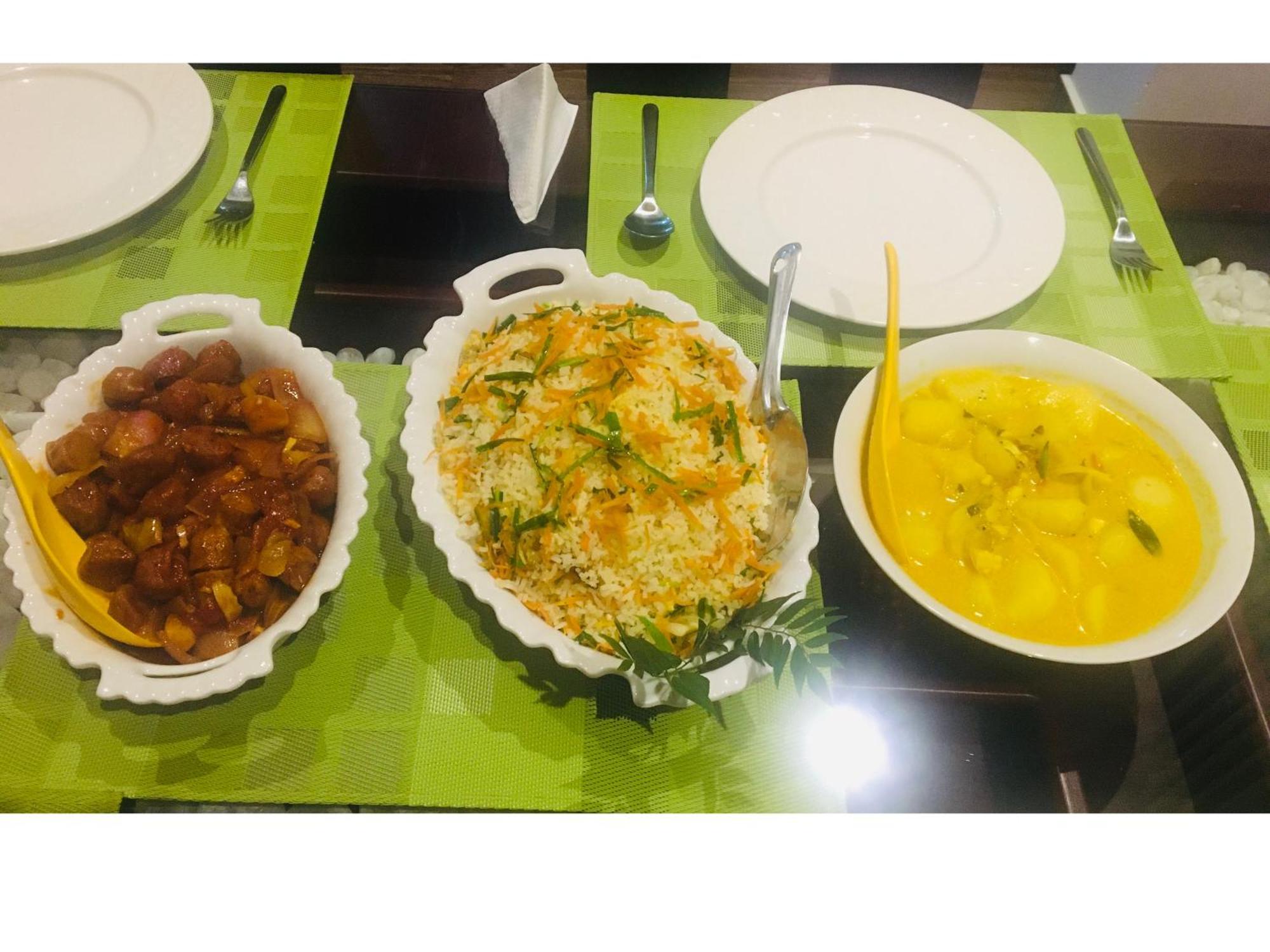 بيت ضيافة ثورينجز هوليداي بانجالو نوفارا إيلِيا المظهر الخارجي الصورة